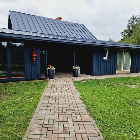 Guest House Podnieki Ventspils Luaran gambar