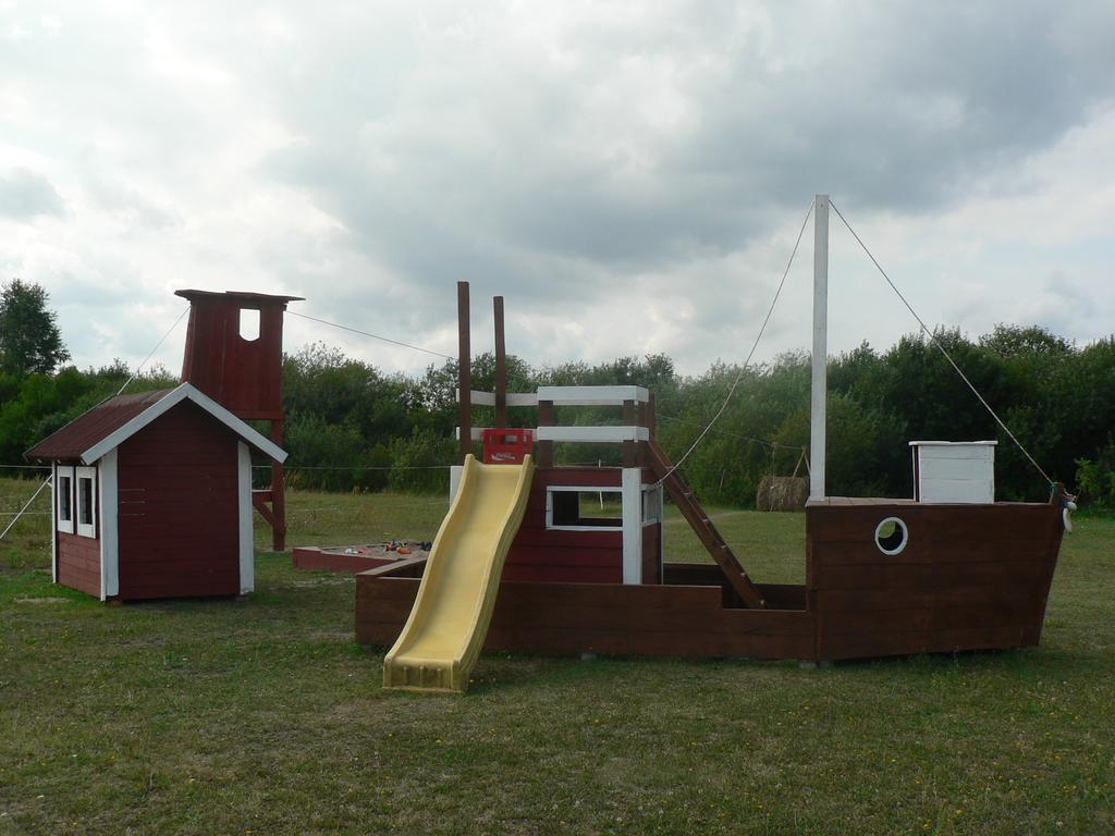 Guest House Podnieki Ventspils Luaran gambar