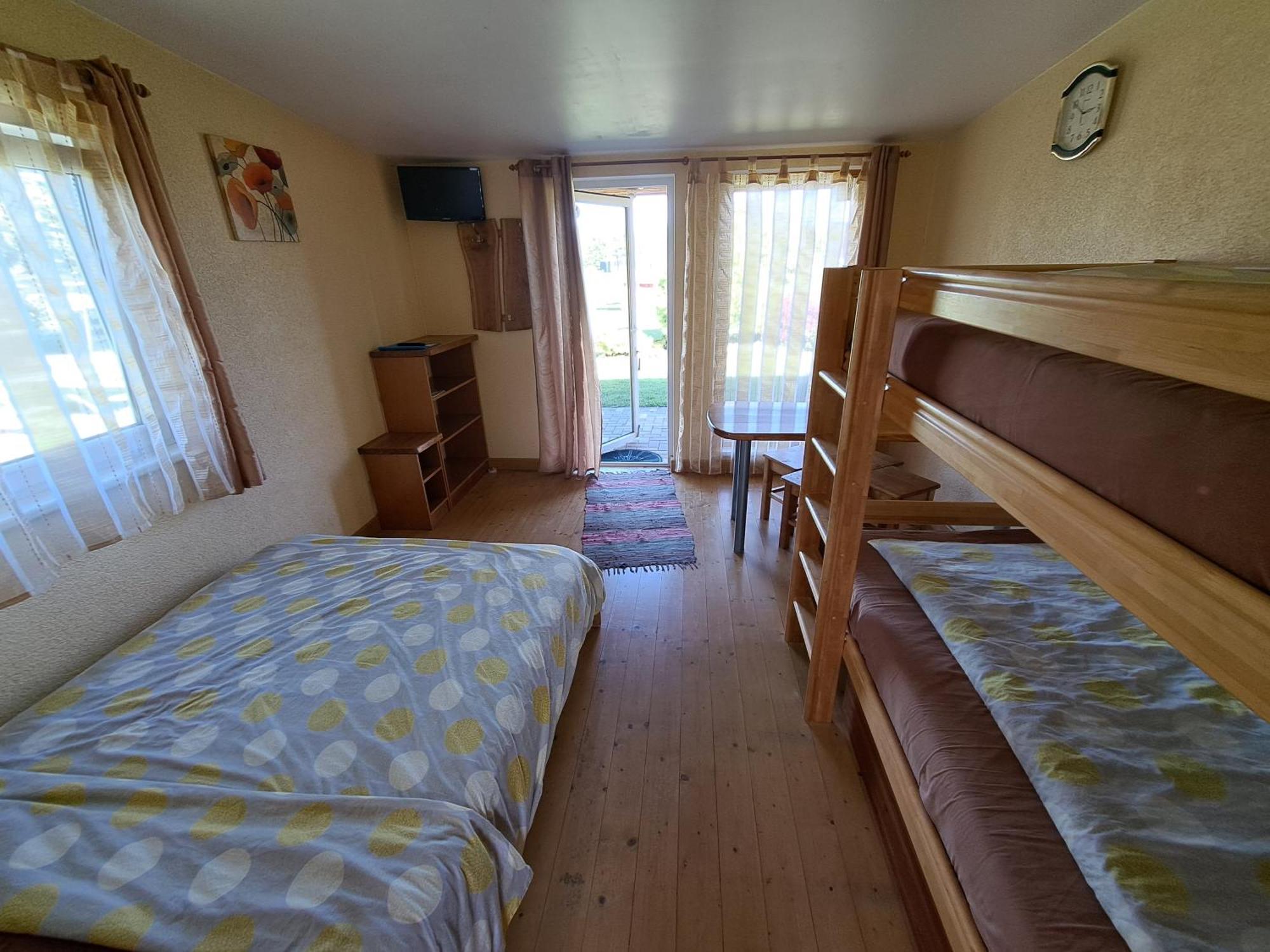 Guest House Podnieki Ventspils Luaran gambar